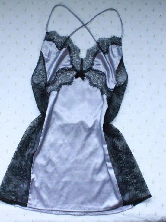 victoria’s secret gray/lavender satin lace slip - Picture 3 of 7